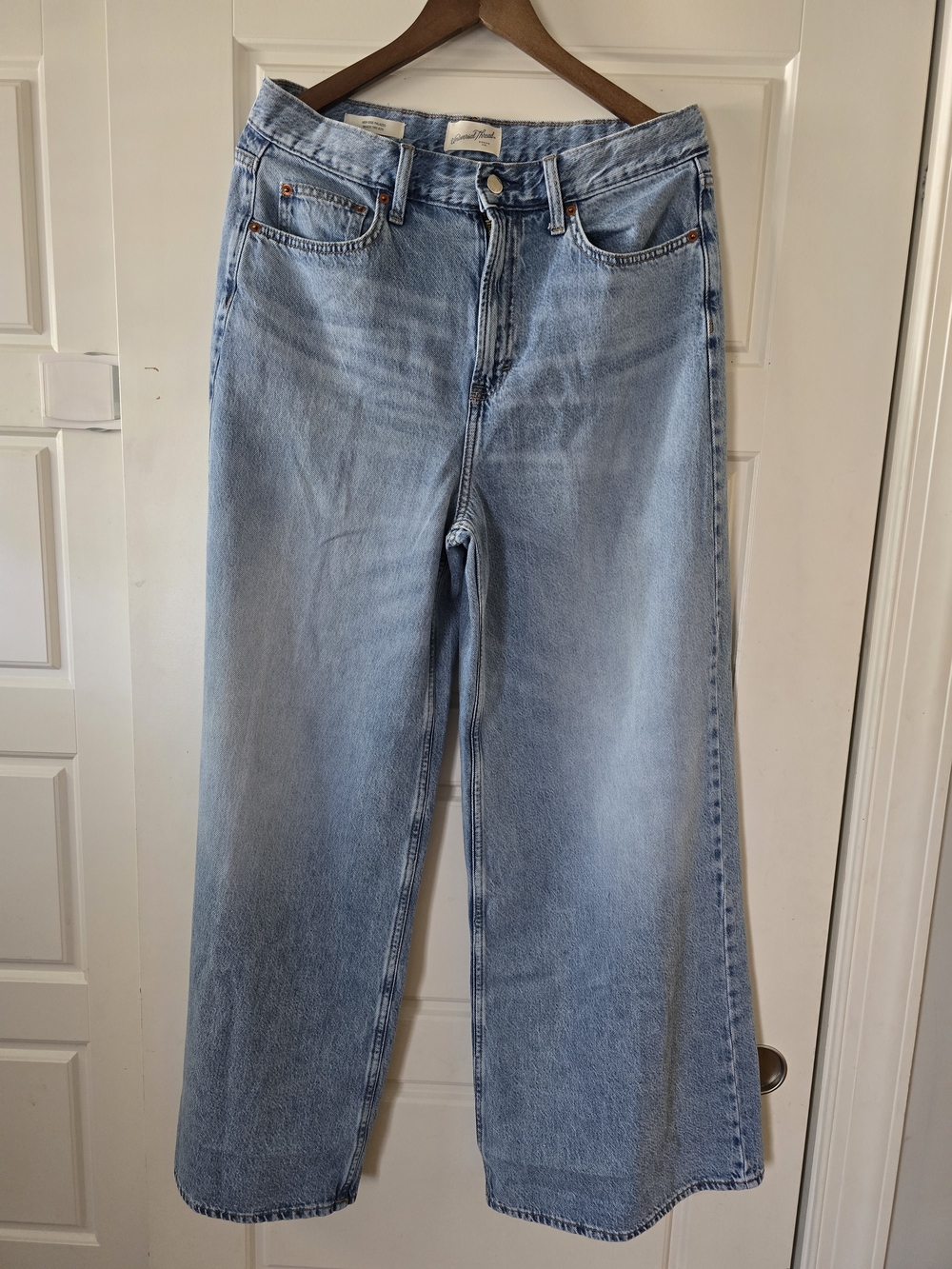 Universal Thread Light Blue Wide Leg Jeans